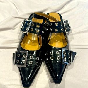 Patent shoe never worn size 7